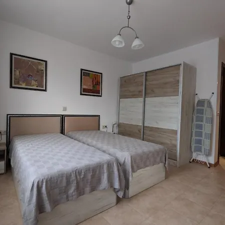 морска гледка Apartment Chernomorets